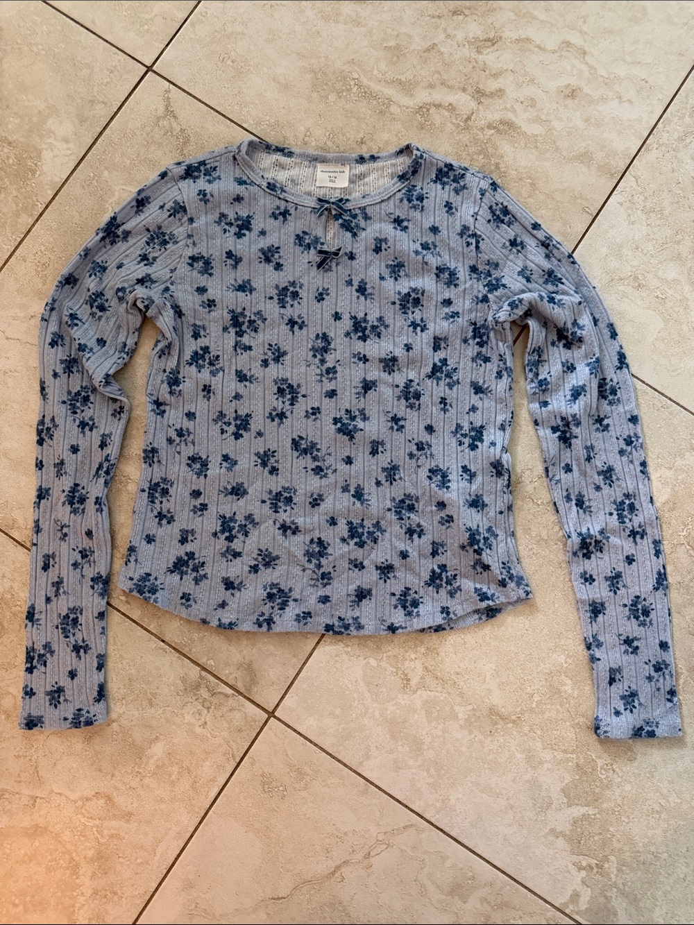 Abercrombie Kids Light Blue Floral Ribbed Long-Sleeve Top 13/14